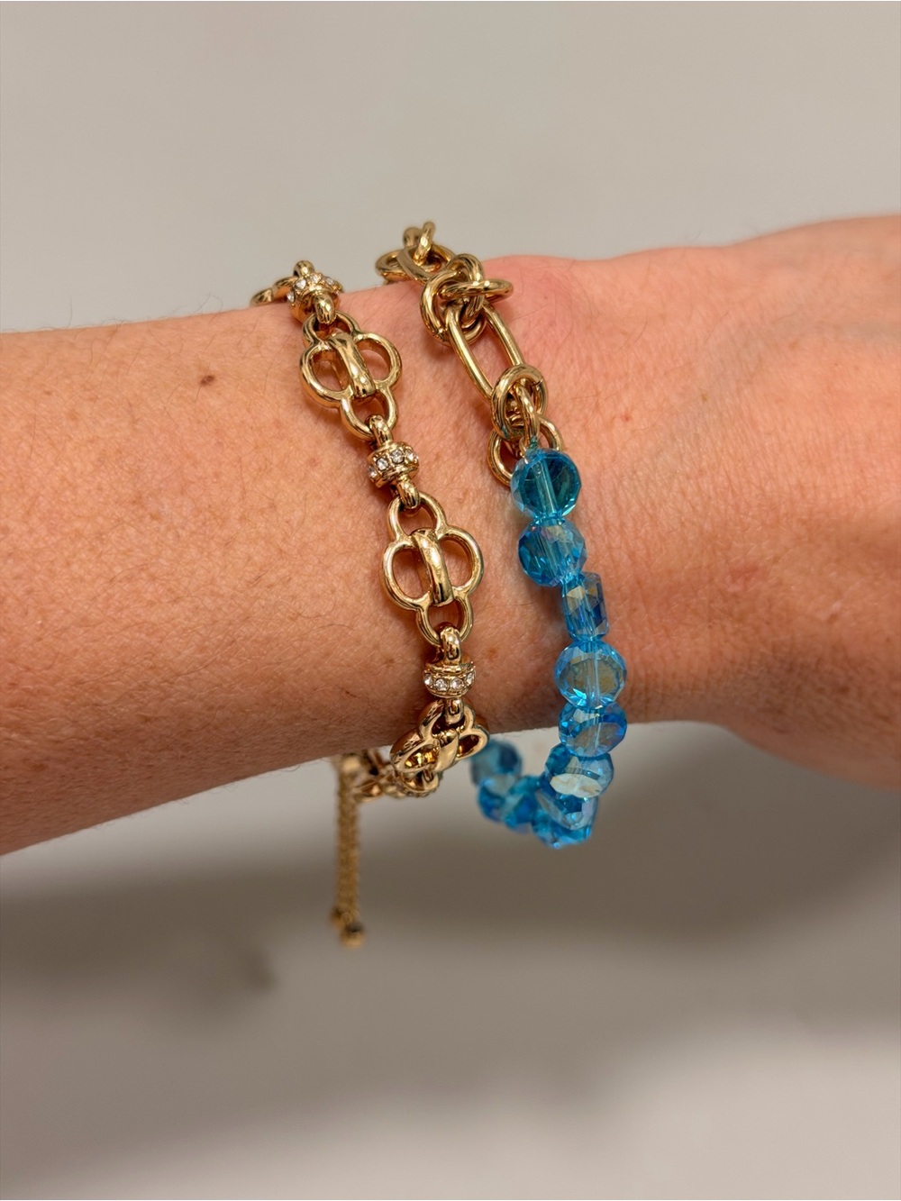Bomb Party NWOT! Gold Link and Blue Crystal Beaded Bracelet Set - Picture 2 of 5